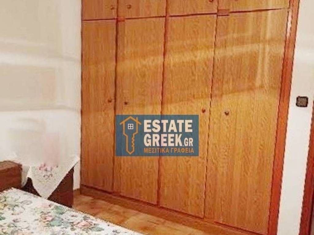 ★ Στο κέντρο του χωριού ★ Οικόπεδο 600 τ.μ. ★ Πρόκειται για 2 κατοικίες ★