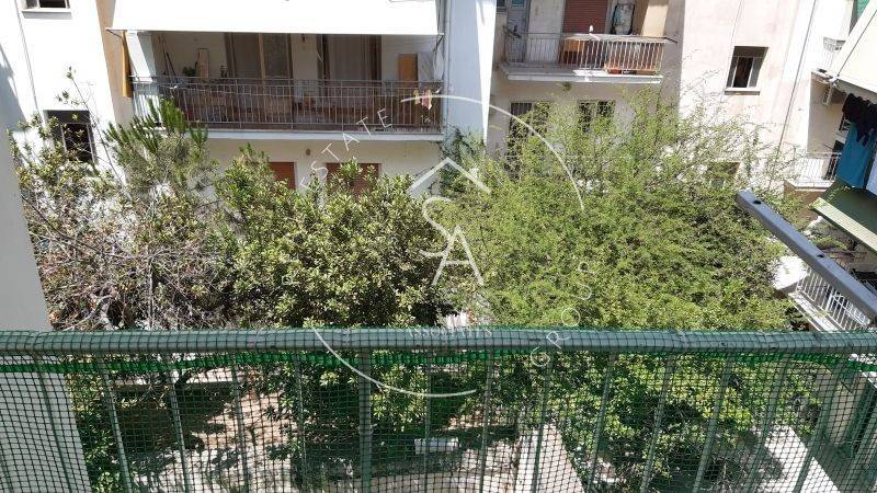 Θέα από μπαλκόνι