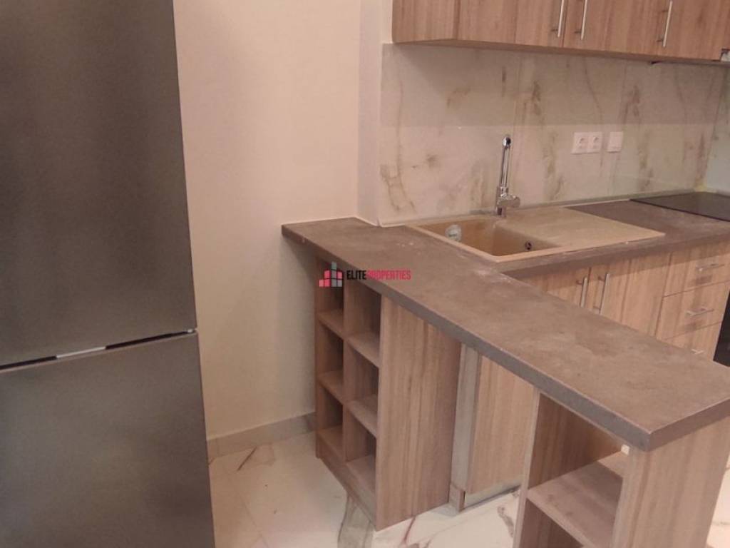 ΣΑΛΟΚΟΥΖΙΝΑ