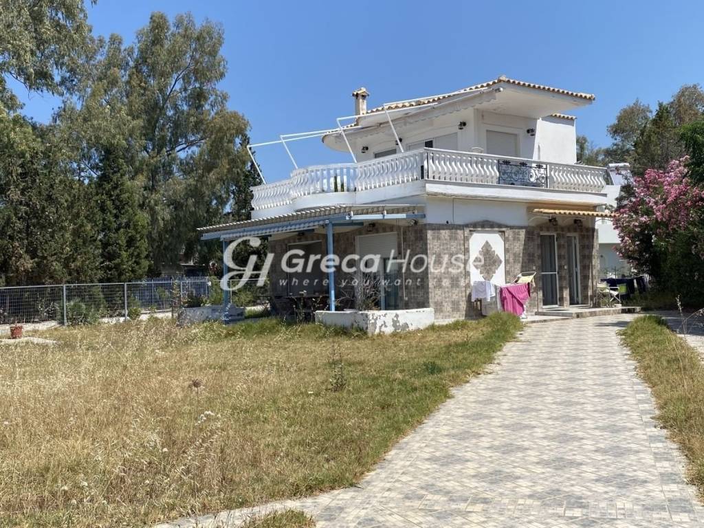 Παραθαλάσσια βίλα προς πώληση Έυβοια
