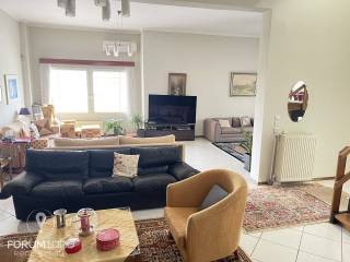 Forumland Real Estate, Σαλόνι