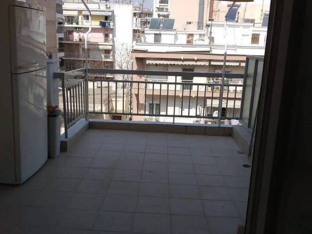 Forumland Real Estate, Βεράντες