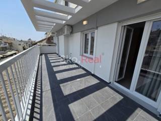 Μεγάλη βεράντα