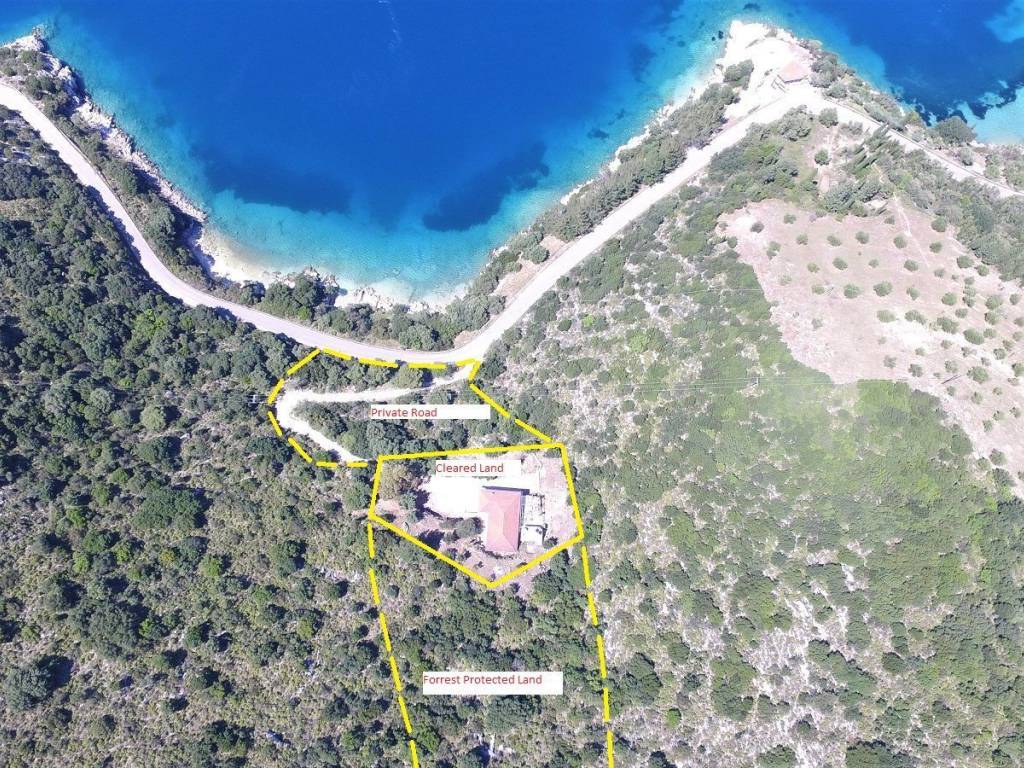 Aerial view with borders outlined