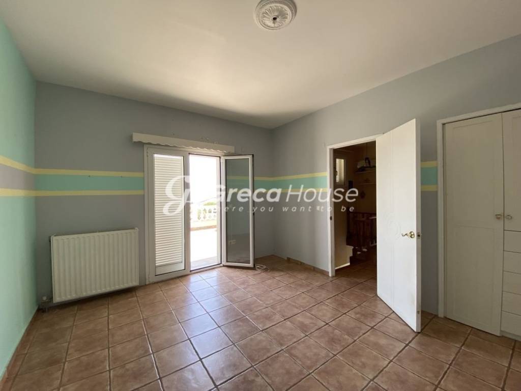 Βίλα προς πώληση στην Έυβοια με ανεμπόδιστη θέα θάλασσα