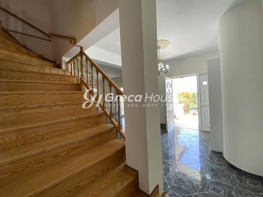 Βίλα προς πώληση στην Έυβοια με ανεμπόδιστη θέα θάλασσα