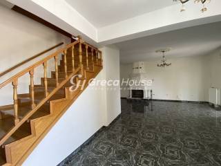 Βίλα προς πώληση στην Έυβοια με ανεμπόδιστη θέα θάλασσα