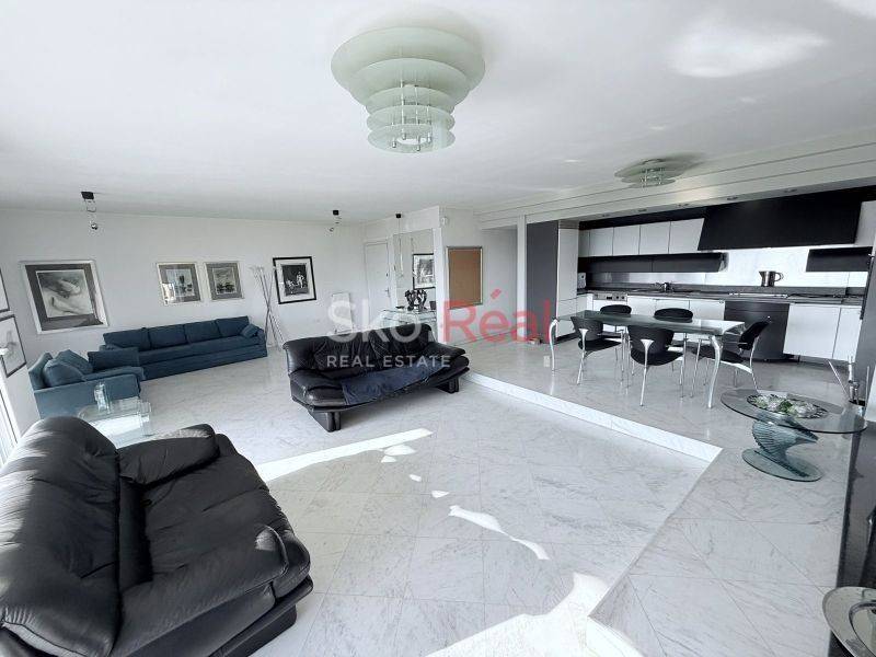 Σαλοκουζίνα