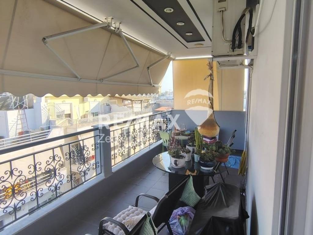 Θέα από μπαλκόνι