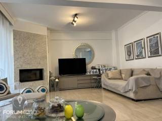 Forumland Real Estate, Σαλόνι με τζάκι