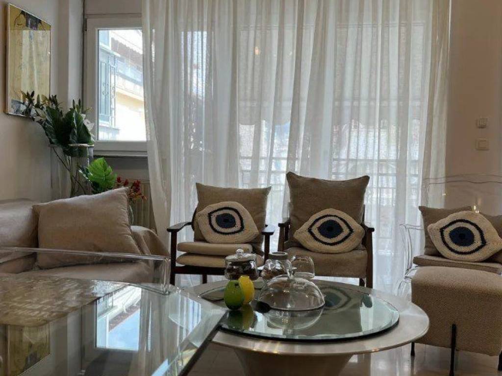 Forumland Real Estate, Σαλόνι με τζάκι