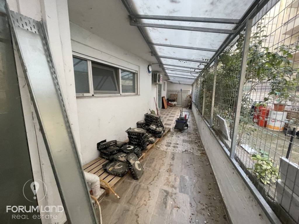 Forumland Real Estate, αύλειος χώρος