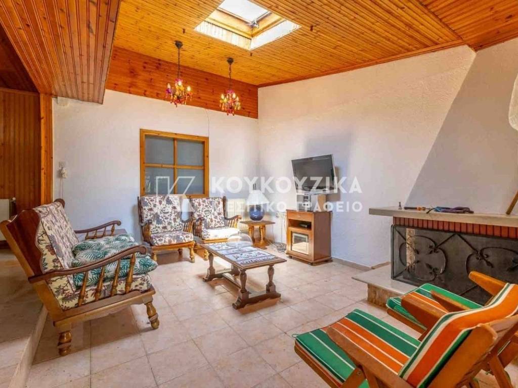 Σαλοκουζίνα