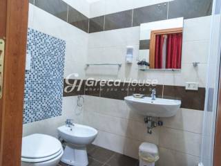 Παραθαλάσσιο ξενοδοχείο προς πώληση Πελοπόννησος