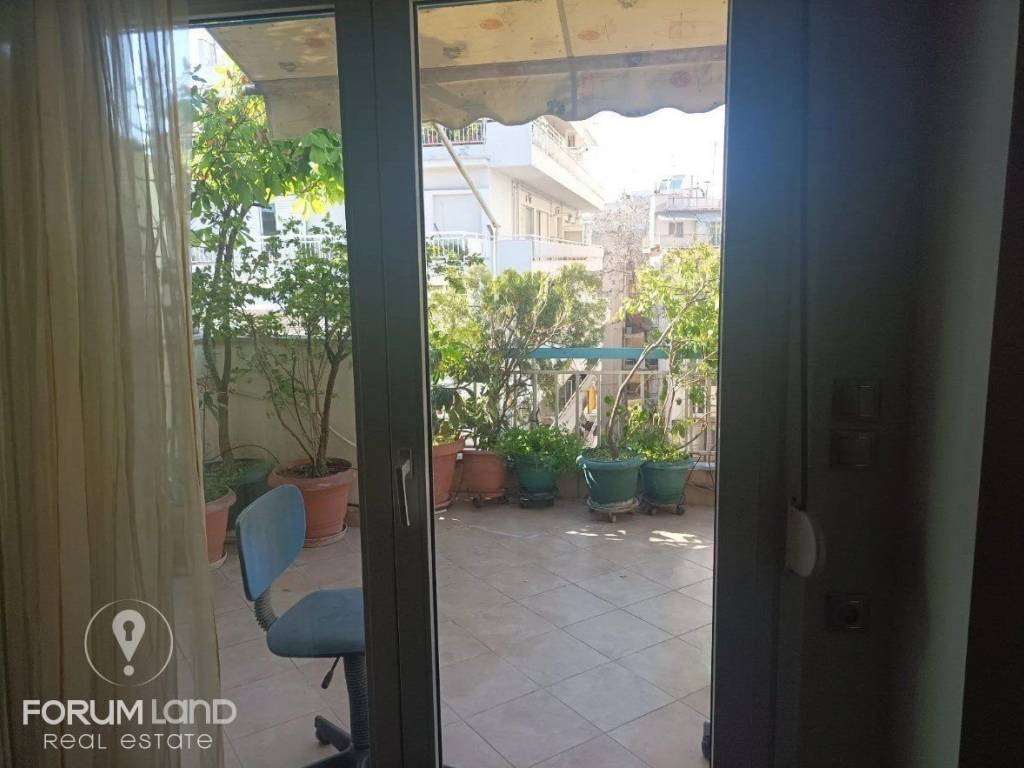 Forumland Real Estate, Βεράντες