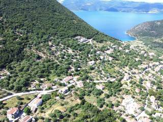 Location of the house in the larger surrounding area