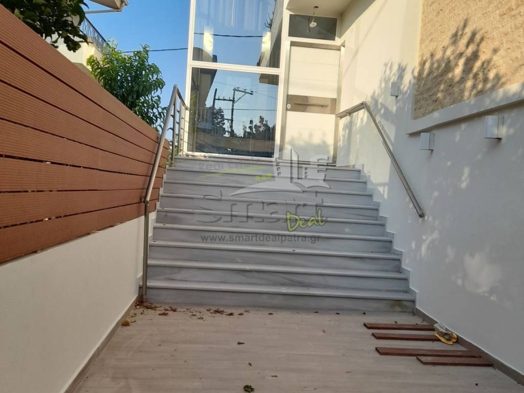 Εξωτερικοι χώροι