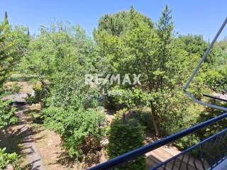 Θέα από μπαλκόνι