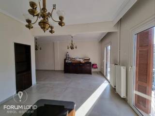 Forumland Real Estate, Σαλόνι