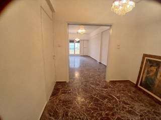 Είσοδος χωλ