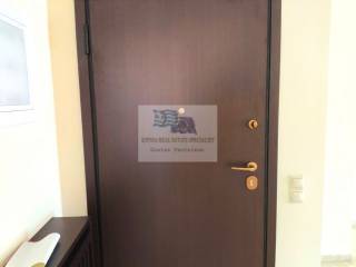 ENTRANCE / SAFETY DOOR