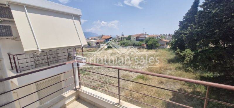 Θέα από μπαλκόνι