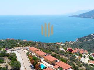 Aperioriste thea thalassa..........