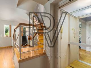 ημιόροφος &amp; γραφειο