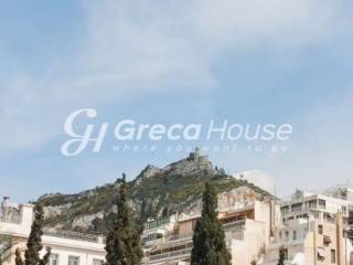 Διαμέρισμα  με θέα προς πώληση στο Κολωνάκι 