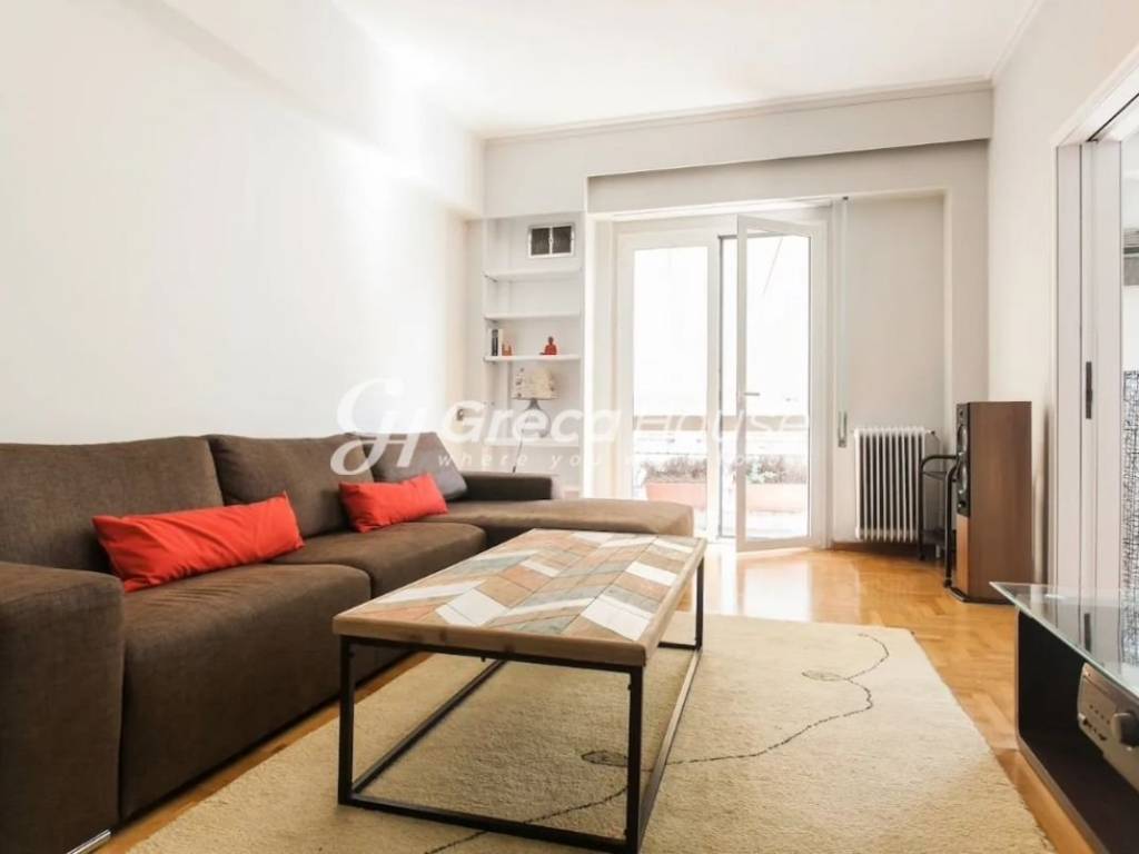 Διαμέρισμα  με θέα προς πώληση στο Κολωνάκι 