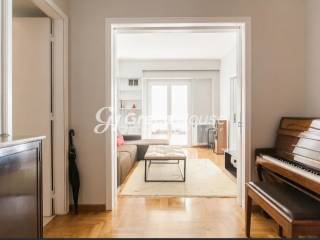 Διαμέρισμα  με θέα προς πώληση στο Κολωνάκι 