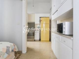 Διαμέρισμα  με θέα προς πώληση στο Κολωνάκι 