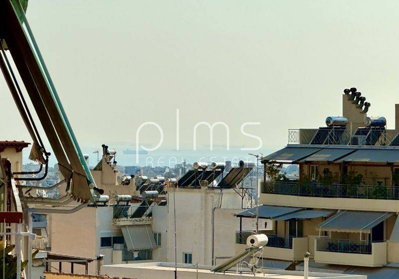 Θέα από μπαλκόνι