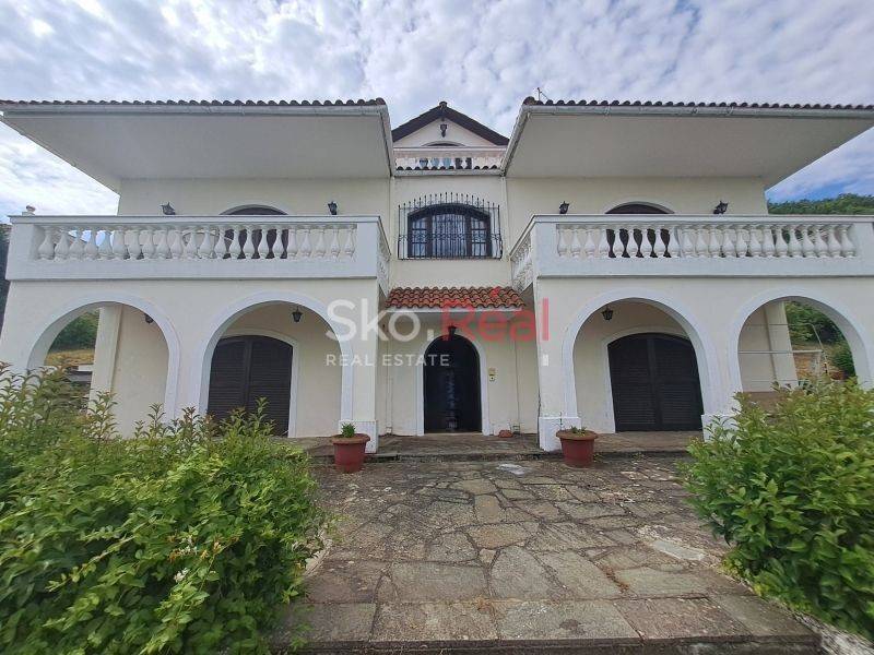 Είσοδος οικοδομής