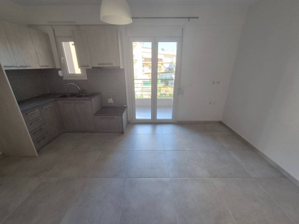 ΣΑΛΟΝΙ-ΚΟΥΖΙΝΑ