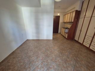 ΣΑΛΟΝΙ-ΚΟΥΖΙΝΑ