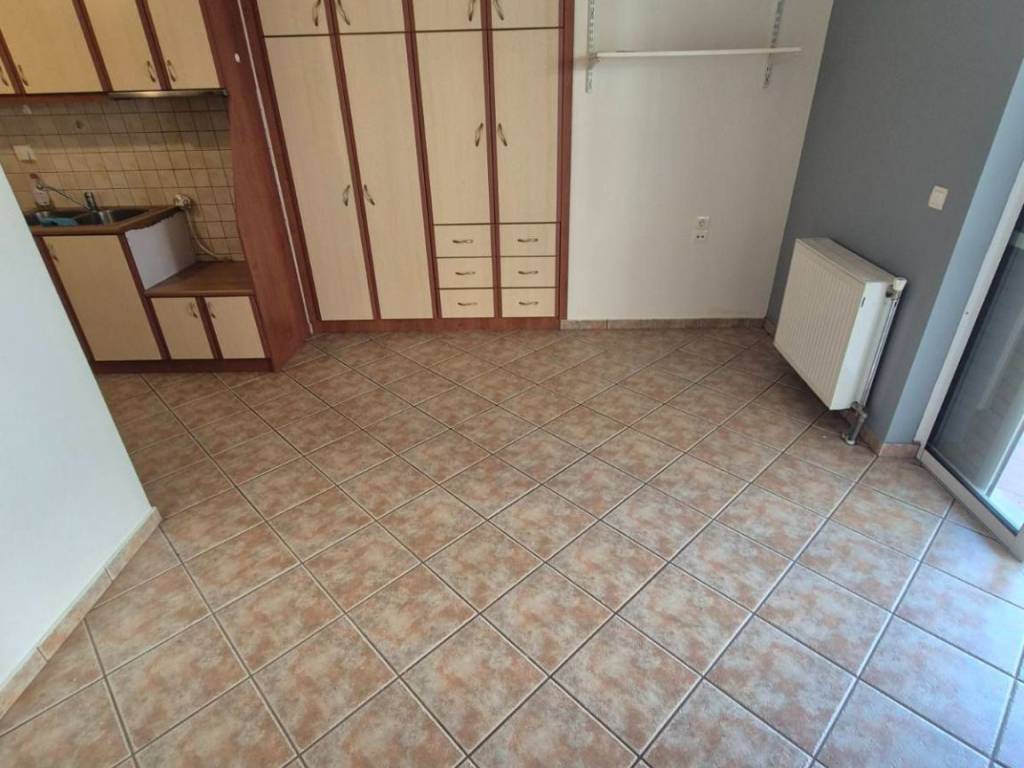 ΣΑΛΟΝΙ-ΚΟΥΖΙΝΑ