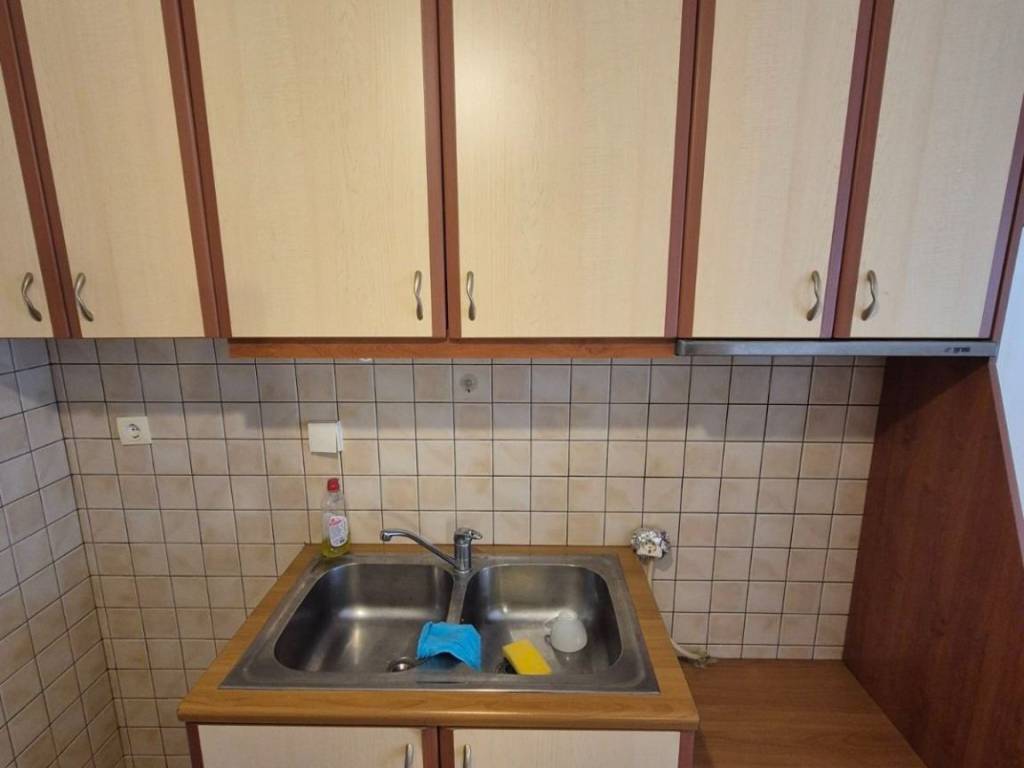 ΣΑΛΟΝΙ-ΚΟΥΖΙΝΑ