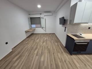 ΣΑΛΟΝI-ΥΠΝΟΔΩΜΑΤΙΟ