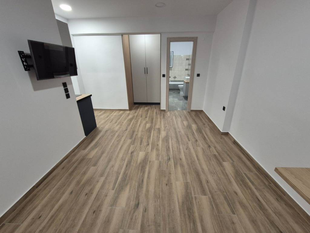 ΣΑΛΟΝI-ΥΠΝΟΔΩΜΑΤΙΟ