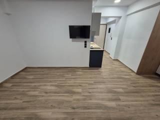 ΣΑΛΟΝI-ΥΠΝΟΔΩΜΑΤΙΟ