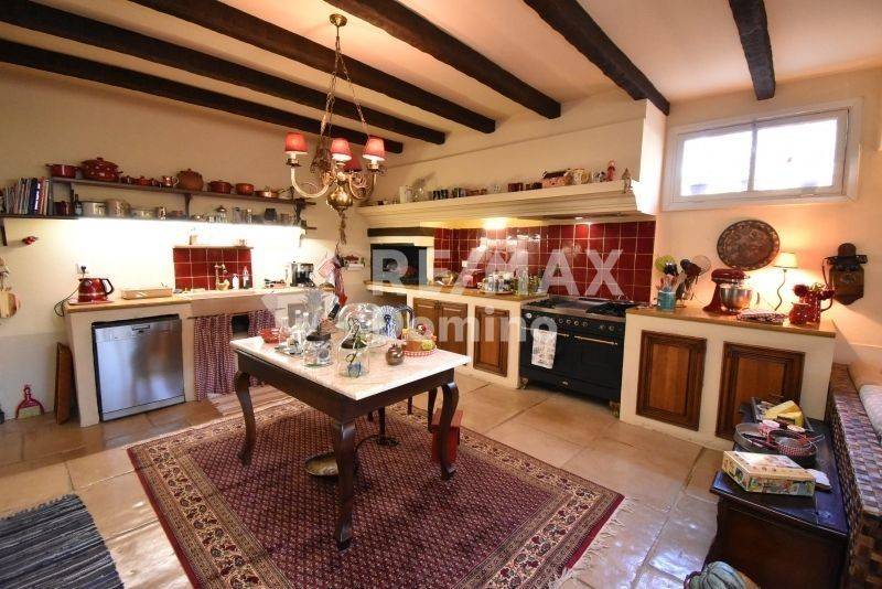 Σαλοκουζίνα