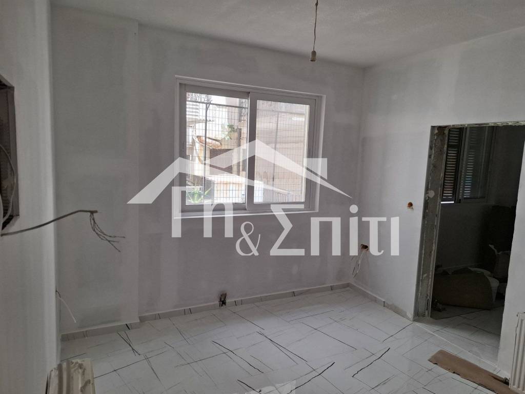 Σαλοκουζίνα