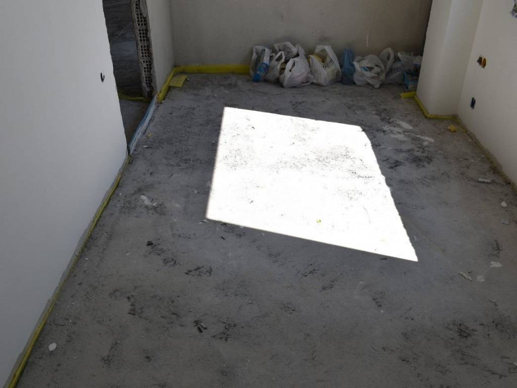 ΥΠΝΟΔΩΜΑΤΙΟ ΚΑΤΩ ΕΠΙΠΕΔΟΥ