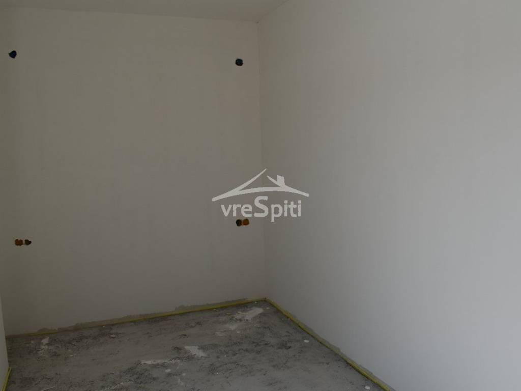 ΥΠΝΟΔΩΜΑΤΙΟ ΚΑΤΩ ΕΠΙΠΕΔΟΥ