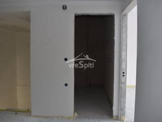 ΛΟΥΤΡΟ ΕΠΑΝΩ ΟΡΟΦΟΥ