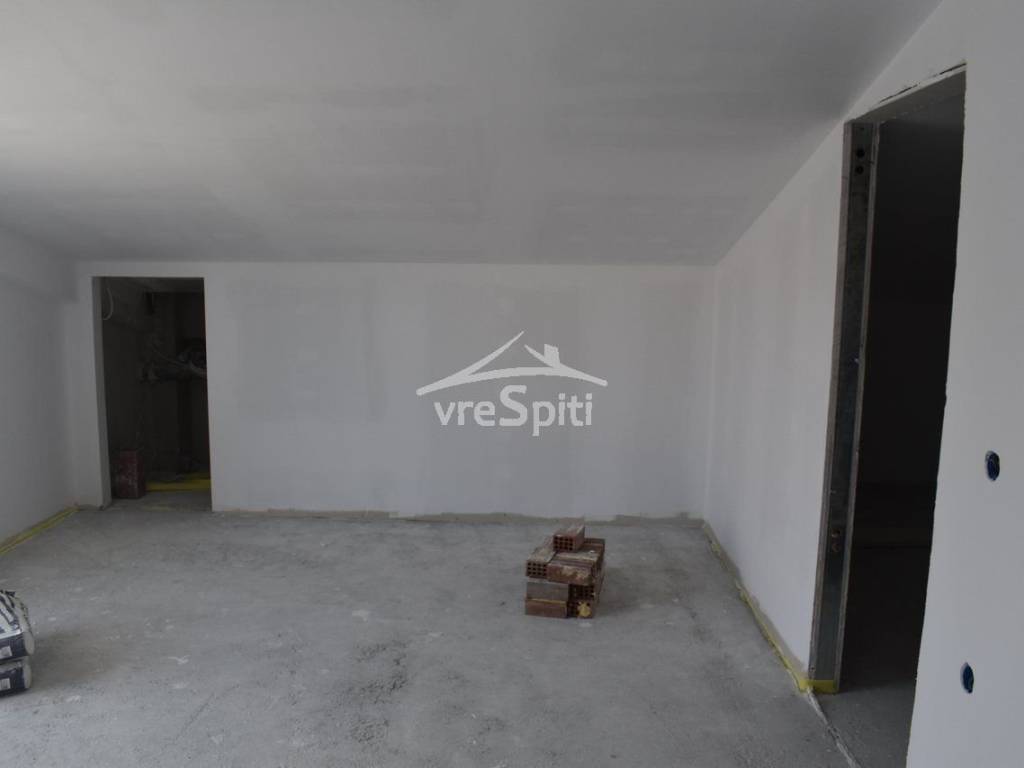 ΥΠΝΟΔΩΜΑΤΙΟ Ν.3  ΕΠΑΝΩ ΟΡΟΦΟΥ