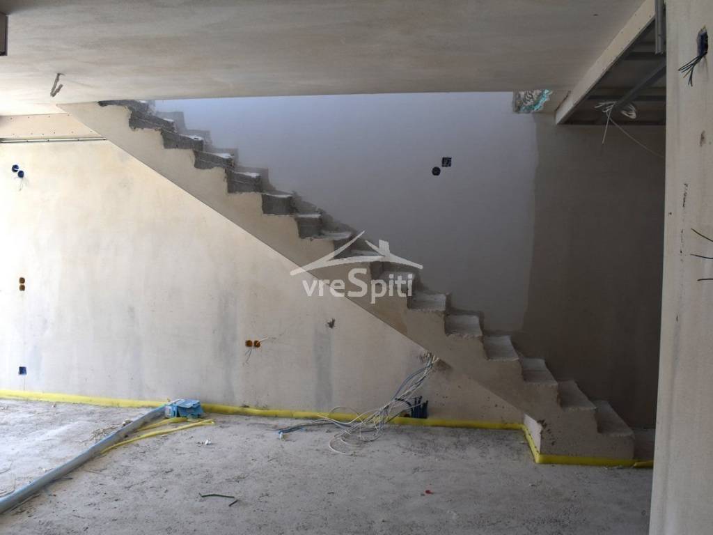 ΣΚΑΛΕΣ -ΚΑΘΙΣΤΙΚΟ -ΑΠΟΨΗ ΑΠΌ ΚΟΥΖΙΝΑ