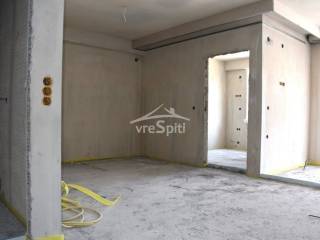 ΚΟΥΖΙΝΑ-ΥΠΝΟΔΩΜΑΤΙΟ ΚΑΤΩ ΕΠΙΠΕΔΟΥ ΣΤΟ ΒΑΘΟΣ