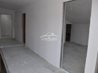 ΕΠΑΝΩ ΕΠΙΠΕΔΟ